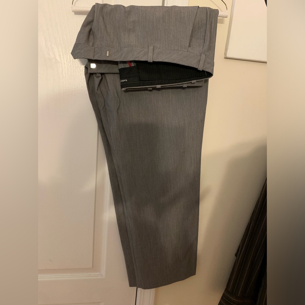 Van huesens gray dress pants
